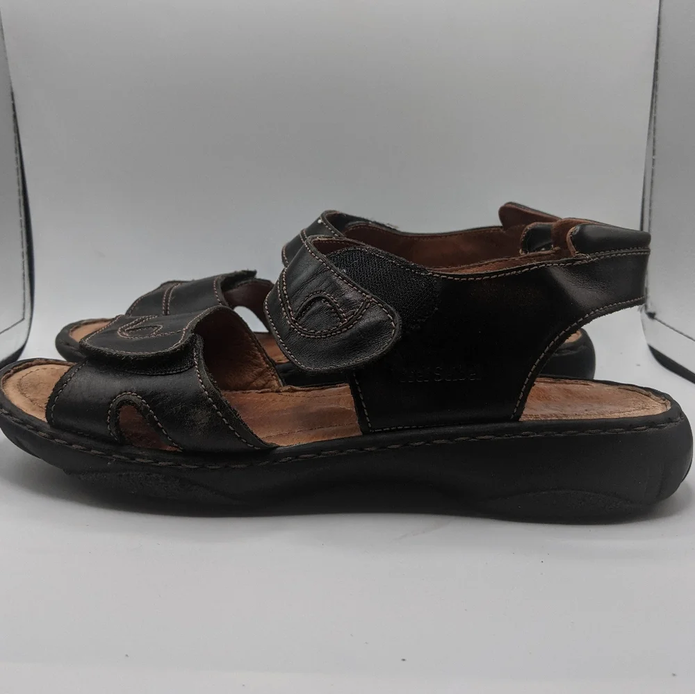 Josef Siebel JIM 05 Slip-ons with front and back straps SZ 8